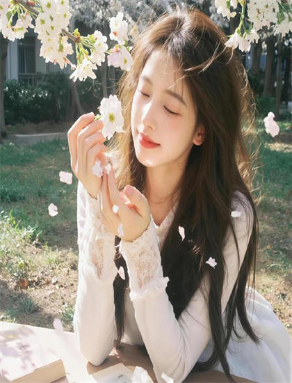 发现《青春后驱动》里程碑式的：未被注意的细节与意义